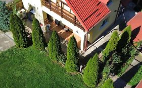 Casa Galbena
