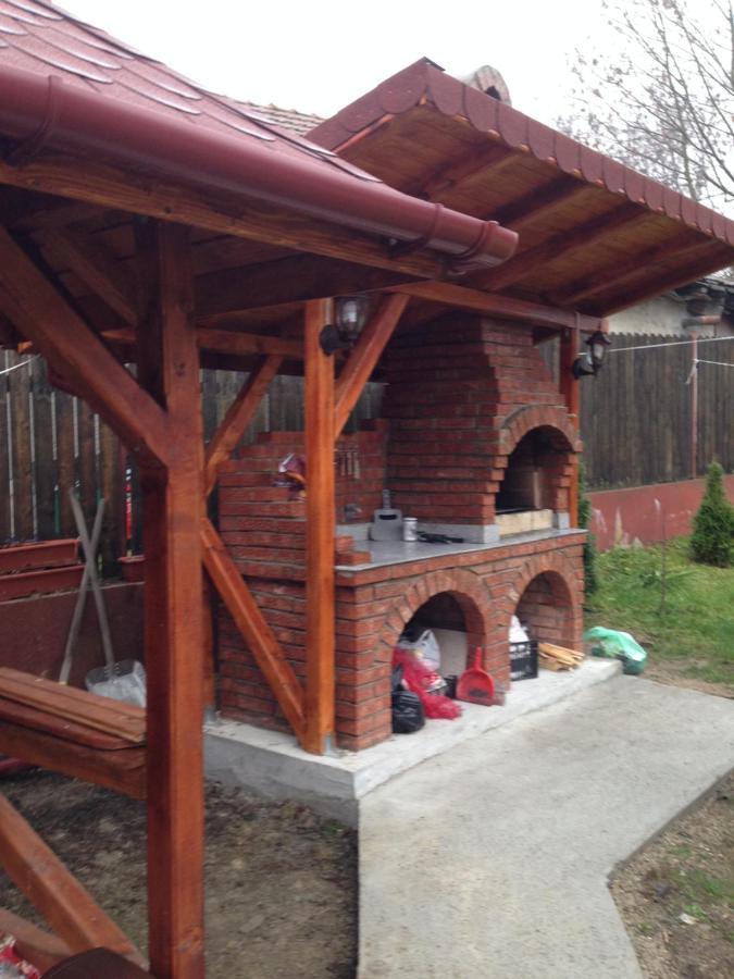 Casa Galbena Hotel Slănic Exterior foto